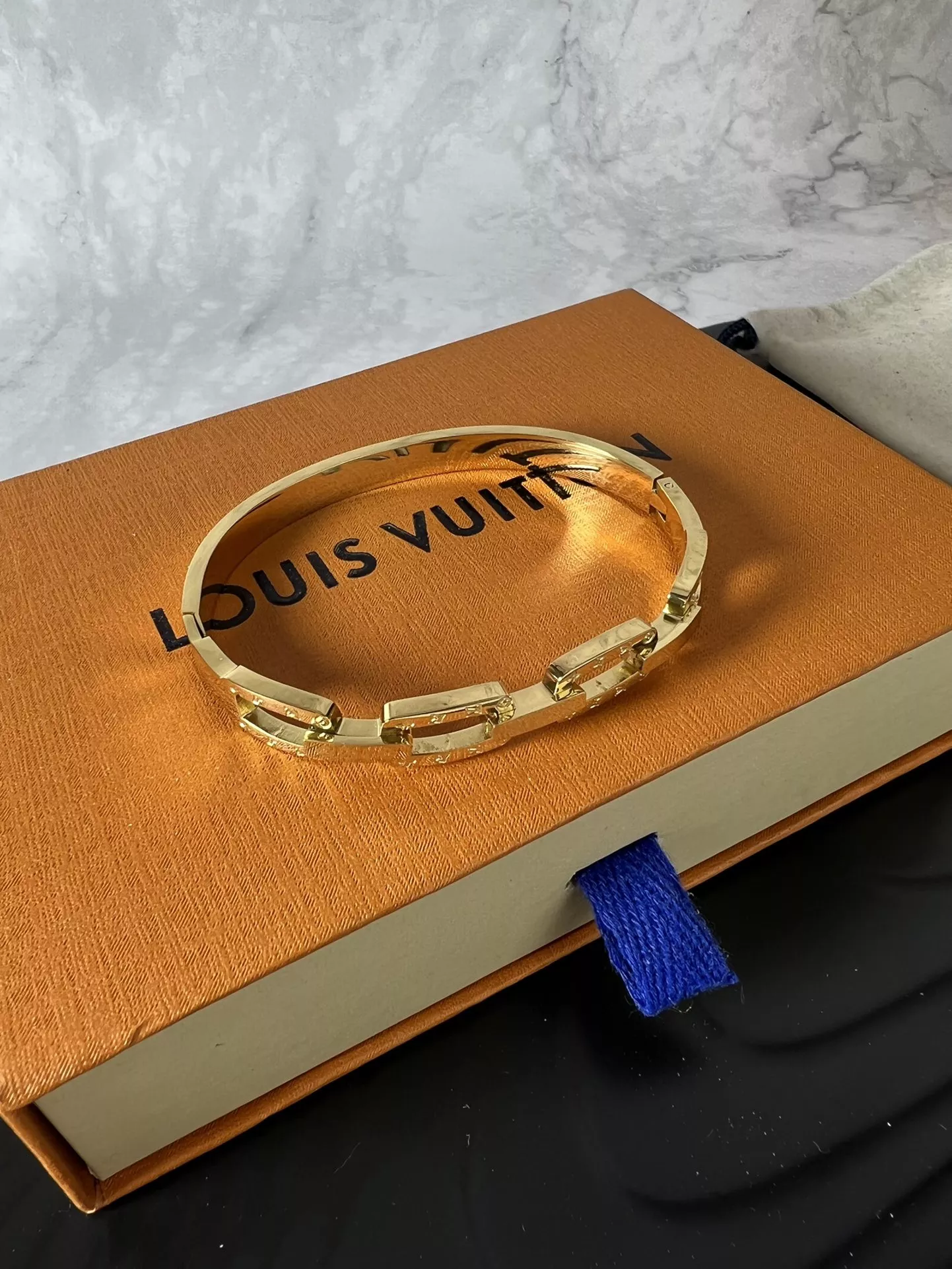 louis vuitton lv bracelets s_12b10672